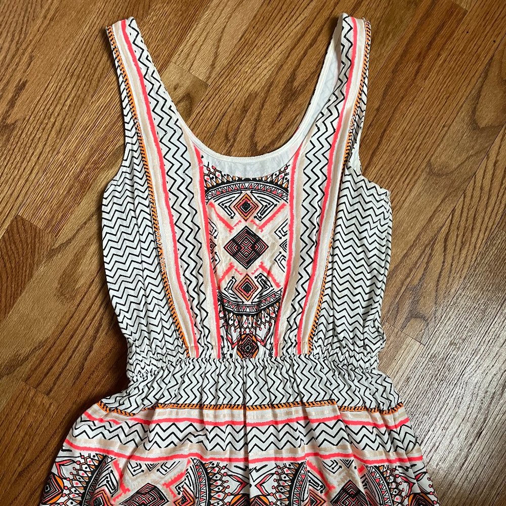 super cool patterend romper